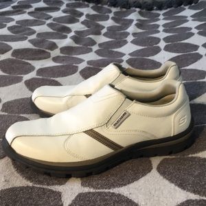 Sketchers relaxed fit men’s casual shoes